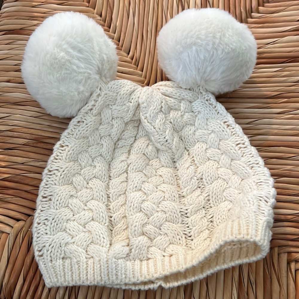 Baby Gap 0-6M Off-White Hat with Pom Poms